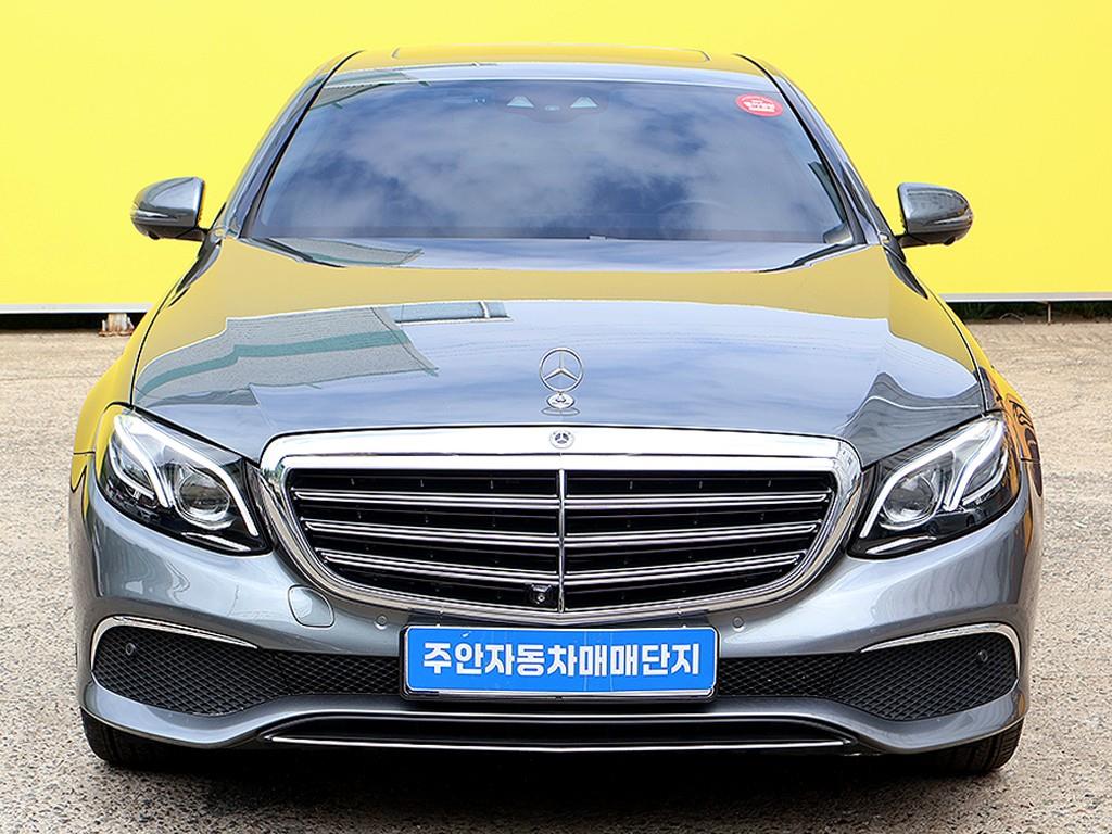 Mercedes Benz E class W213 E300 4MATIC