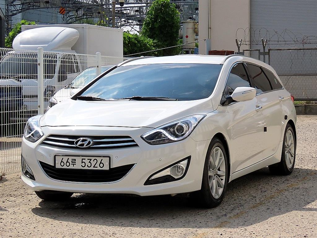 HYUNDAI i40