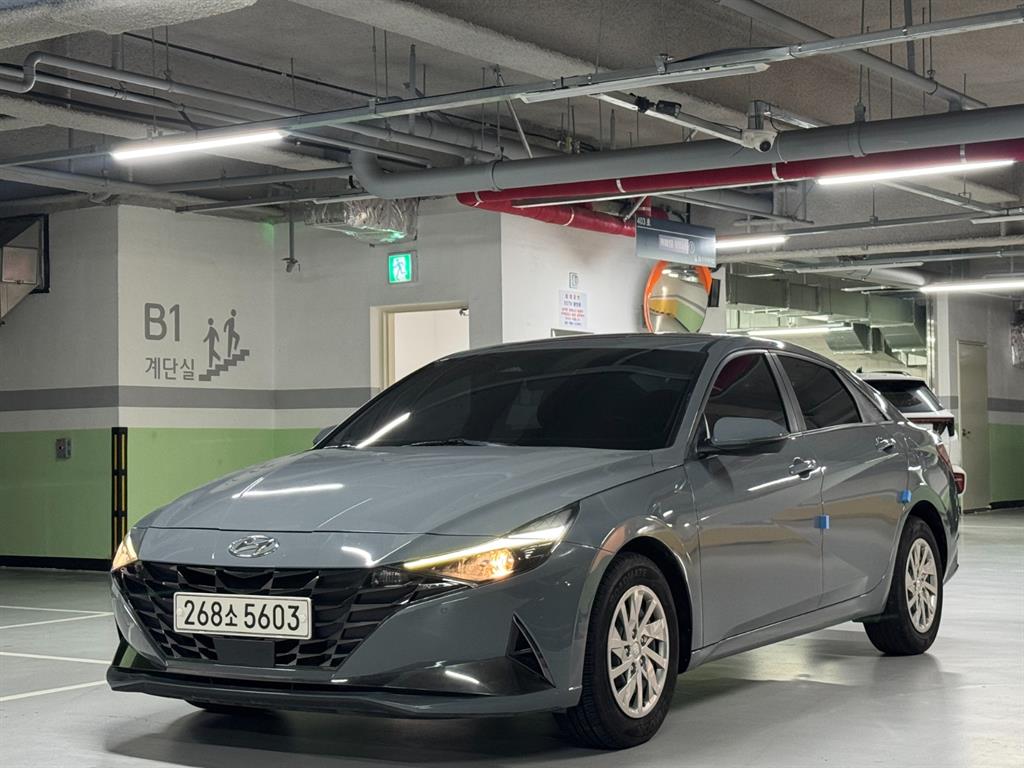 HYUNDAI Avante