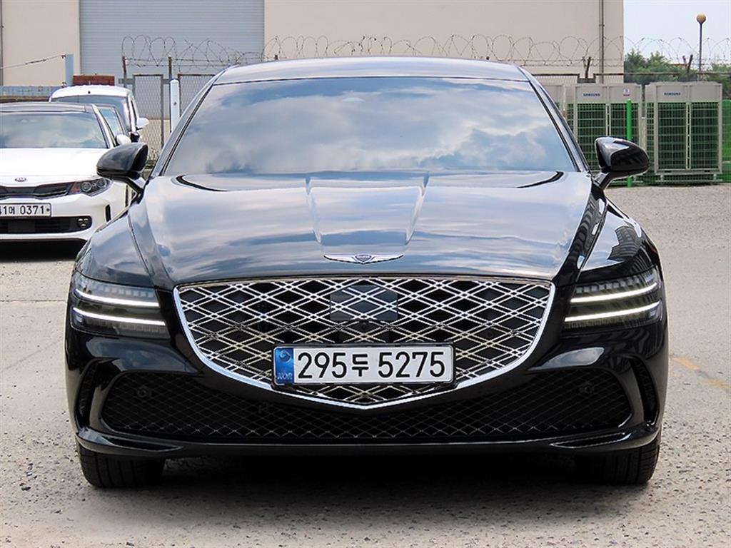 Genesis G80 2025 — Zona Franca Iquique