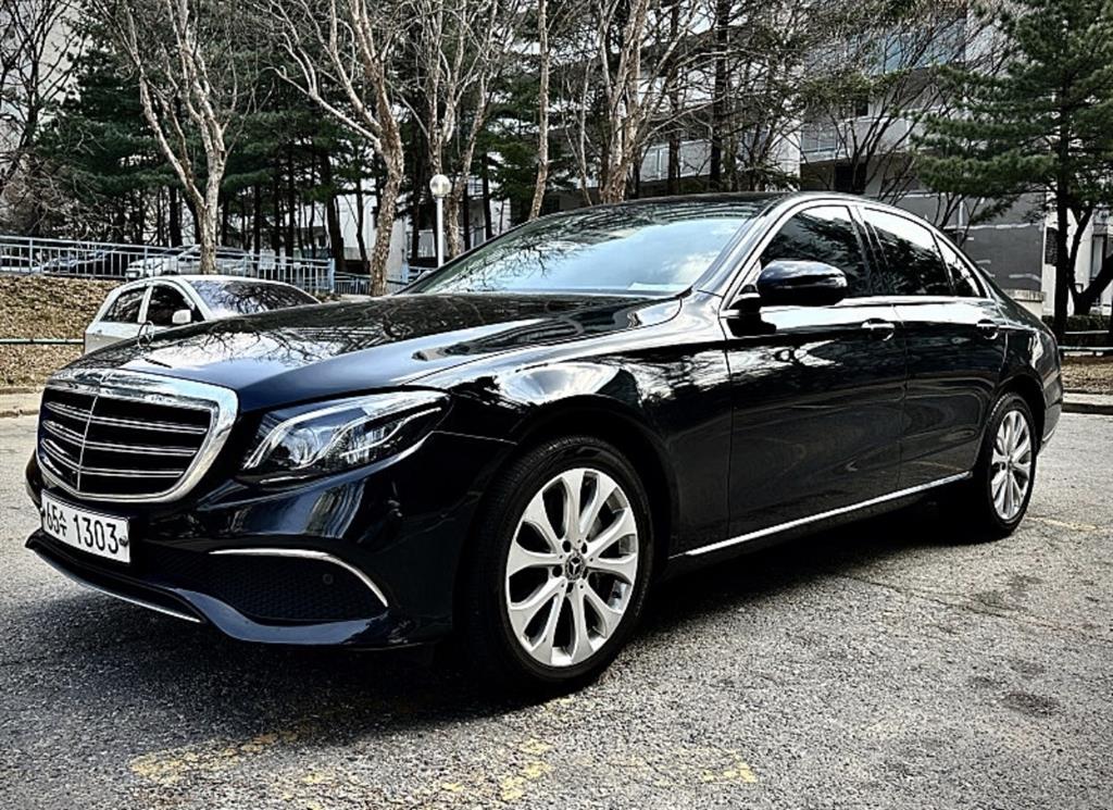 Mercedes Benz E class