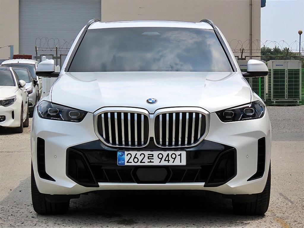 BMW X5 2025 — Zona Franca Iquique