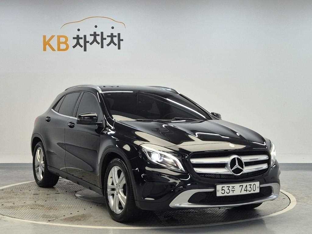 Mercedes Benz GLA Class