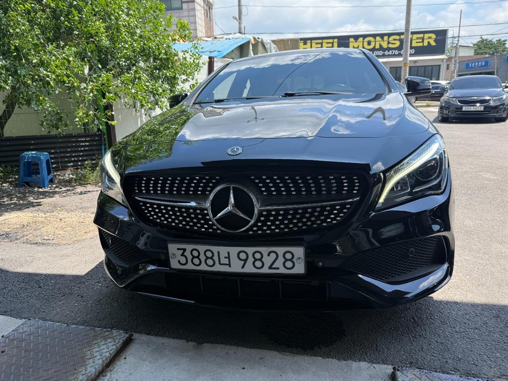 Mercedes Benz CLA Class