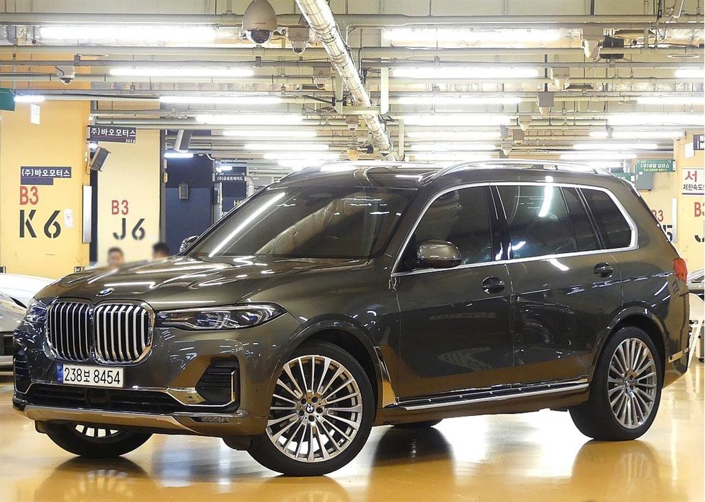 BMW X7 2022 — Zona Franca Iquique