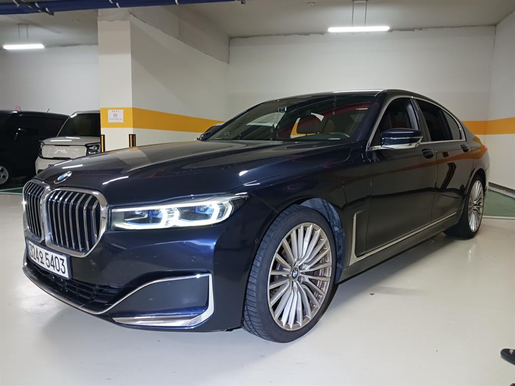 BMW 7 Series 2019 — Zona Franca Iquique