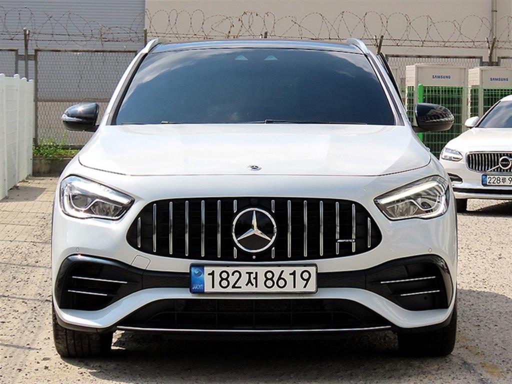 Mercedes Benz GLA Class