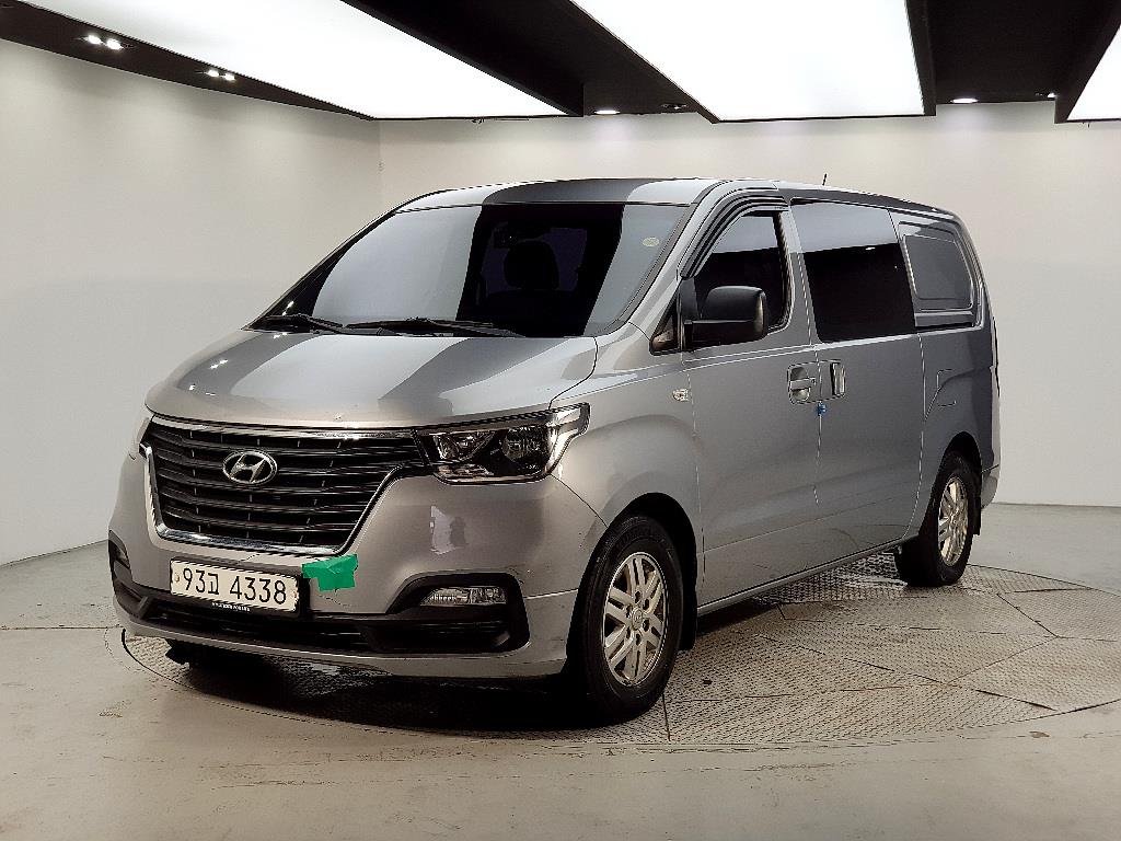 HYUNDAI Starex 2019