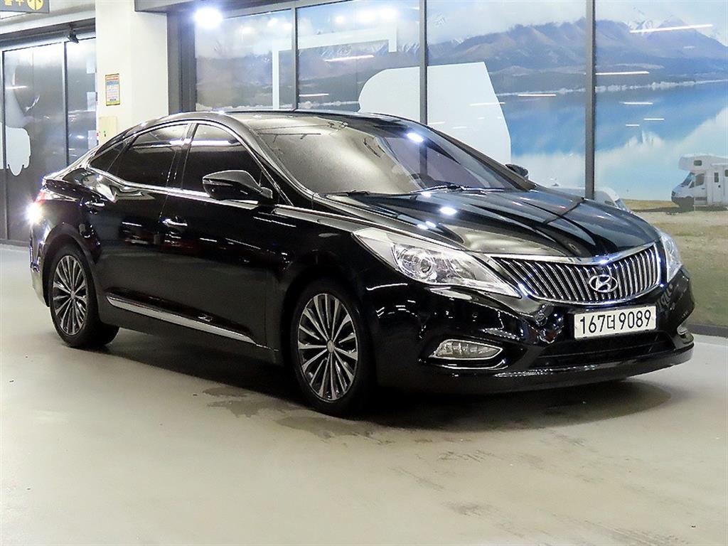 HYUNDAI Grandeur 2013 — Zona Franca Iquique