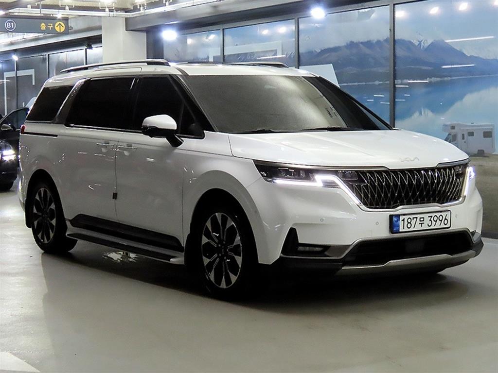 KIA Carnival 2023 — Zona Franca Iquique
