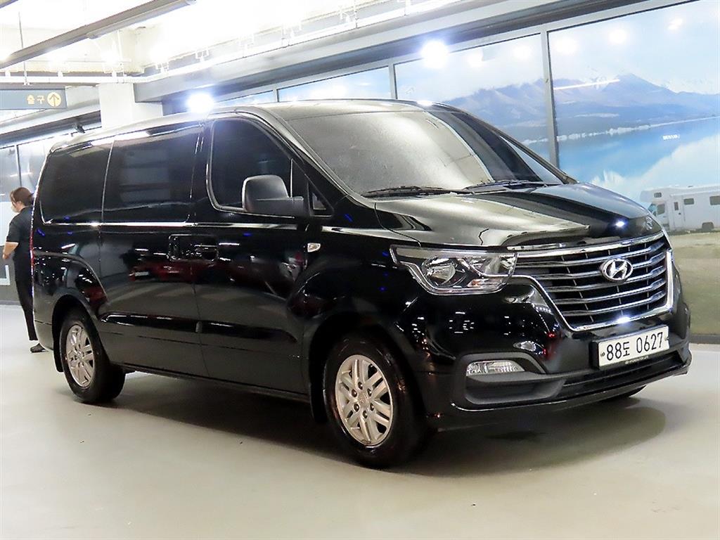 HYUNDAI Starex 2018 — Zona Franca Iquique