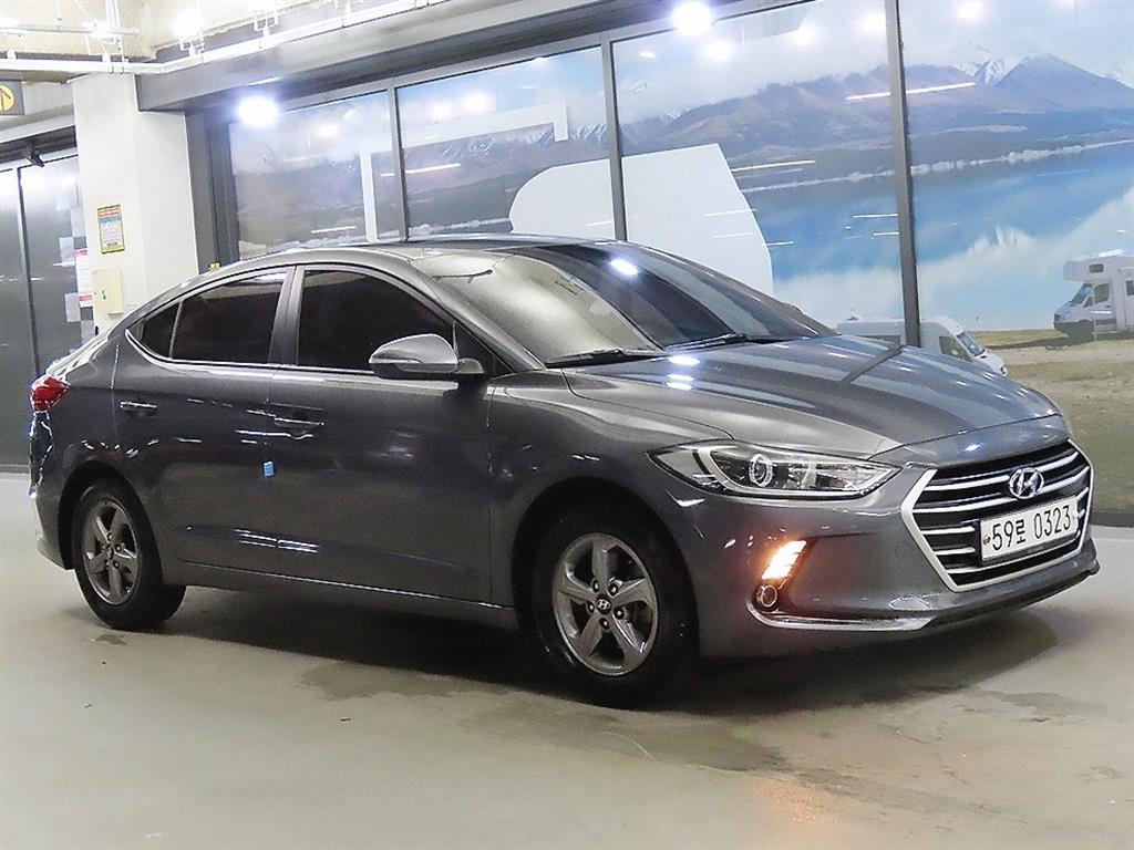 HYUNDAI Avante 2016 — Zona Franca Iquique