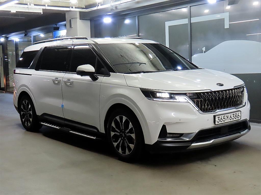 KIA Carnival 2021 — Zona Franca Iquique