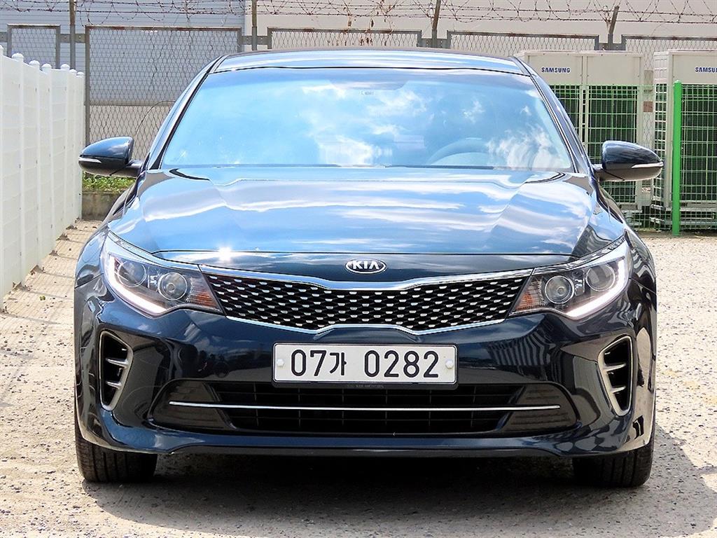 KIA K5