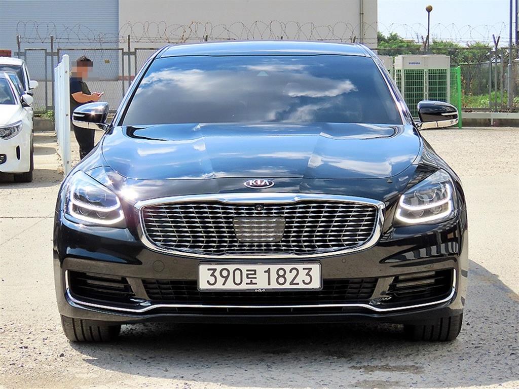KIA K9