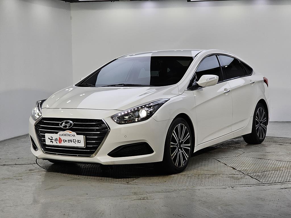HYUNDAI i40