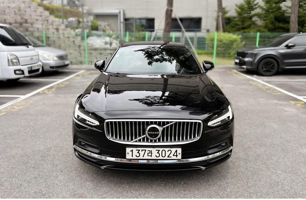 Volvo S90
