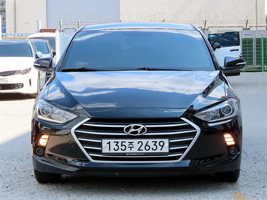HYUNDAI Avante