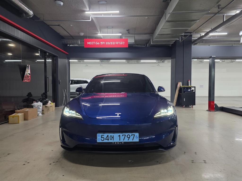 Tesla Model 3 performance