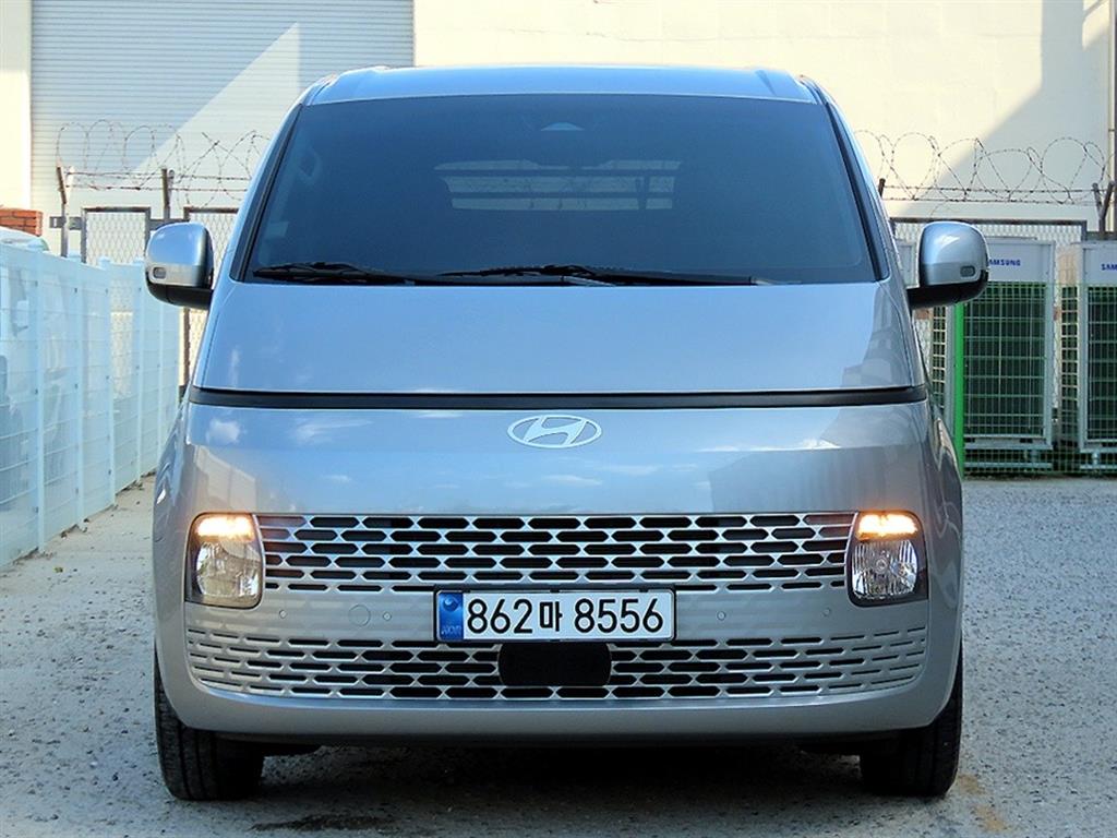 HYUNDAI Staria 2026 — Zona Franca Iquique