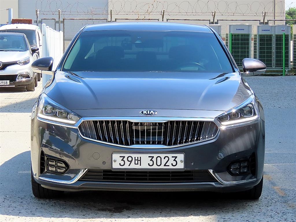 KIA K7