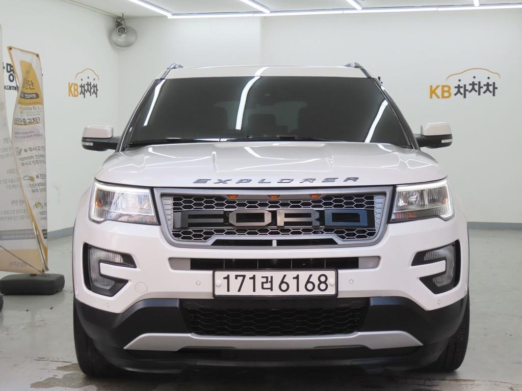 Ford Explorer 2,3