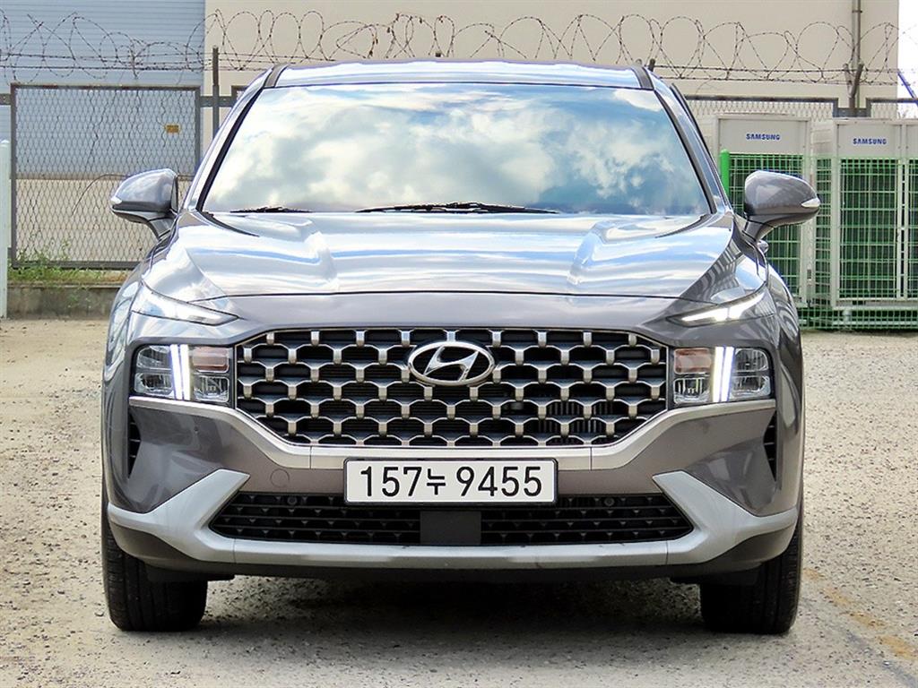 HYUNDAI Santa Fe 2023 — Zona Franca Iquique