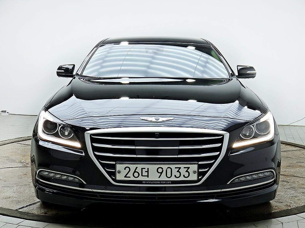 HYUNDAI Genesis