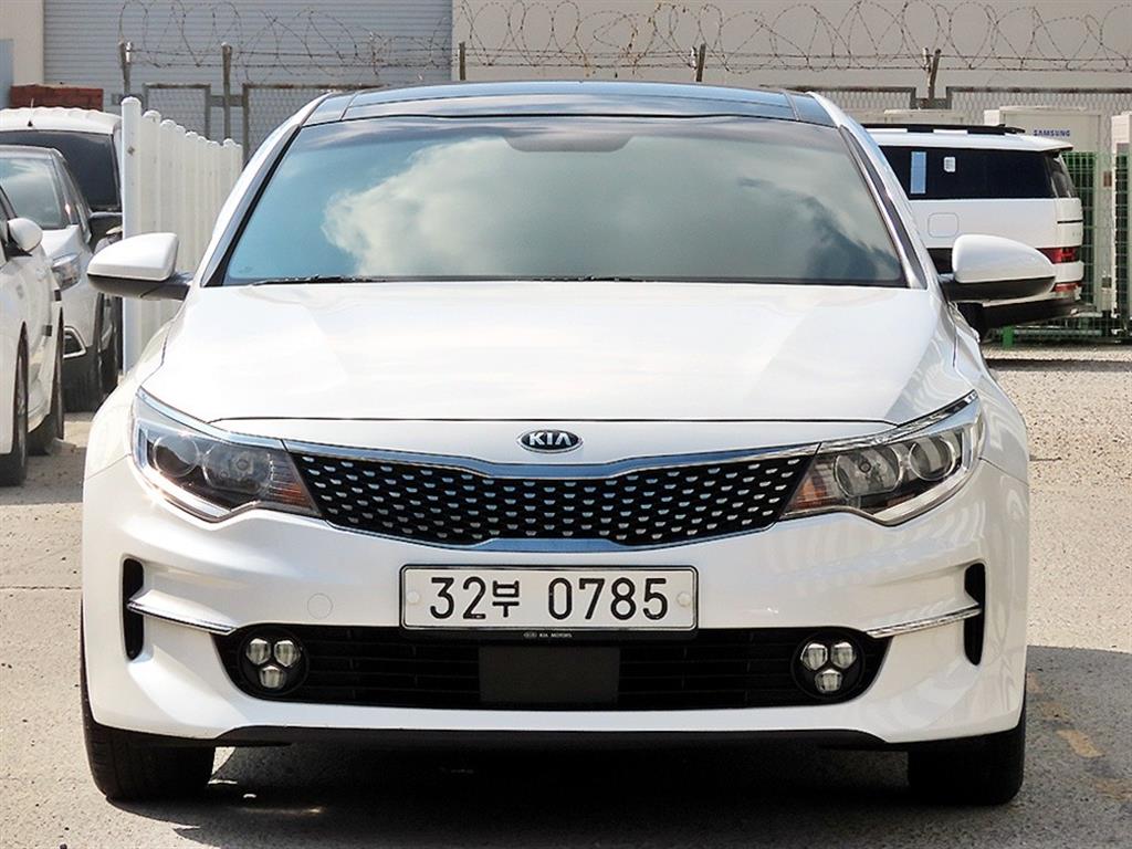 KIA K5