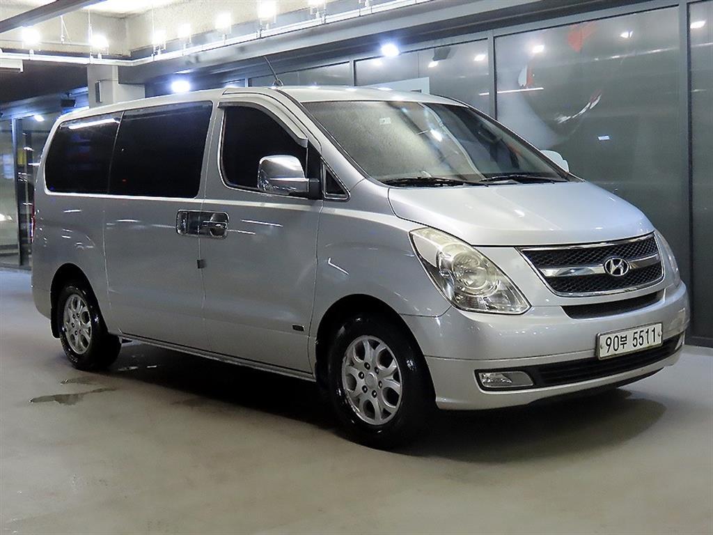 HYUNDAI Starex 2008 — Zona Franca Iquique