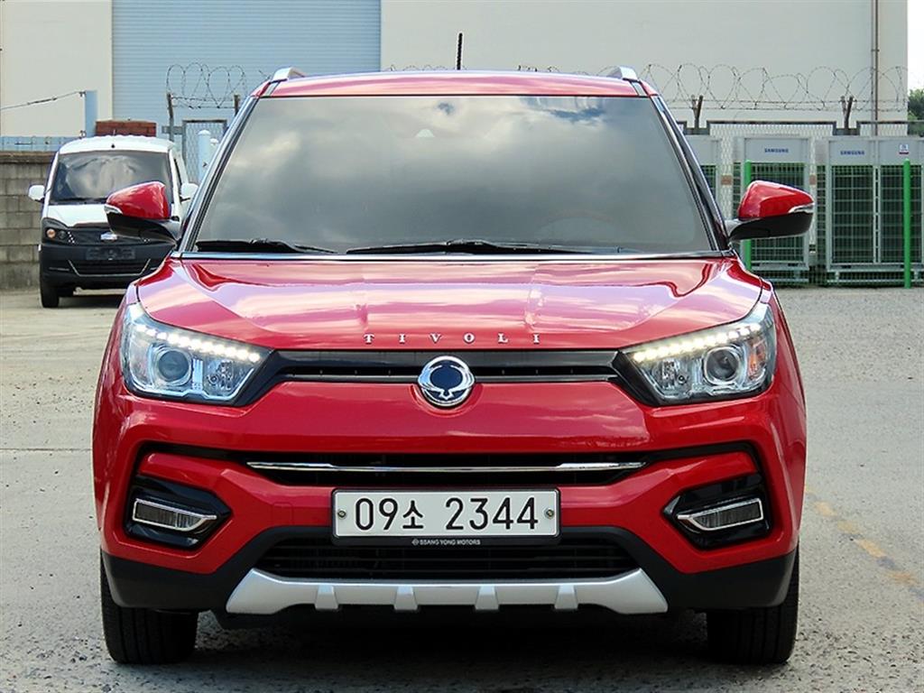 Ssangyong Tivoli 2017 — Zona Franca Iquique