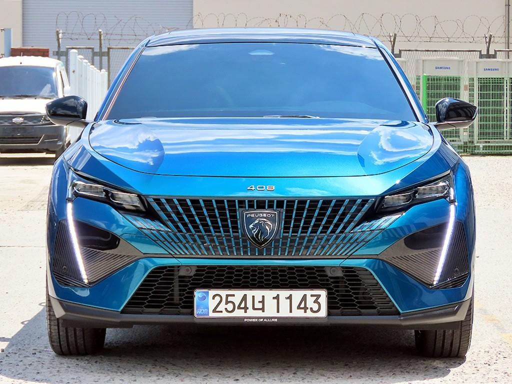 Peugeot 408