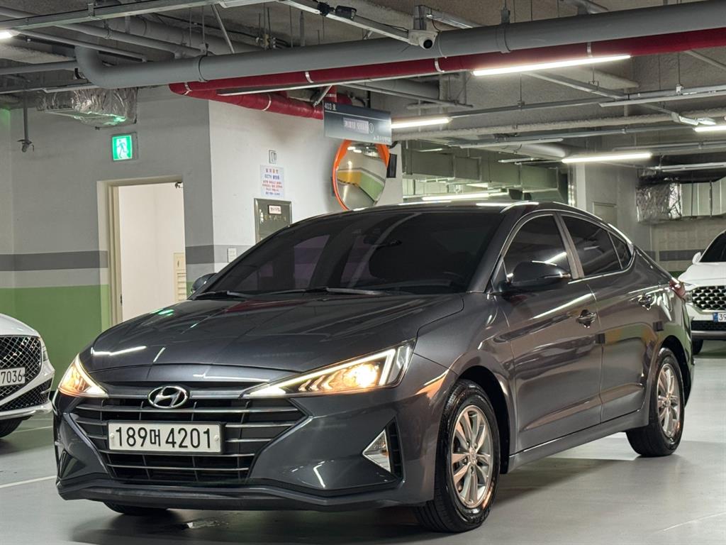 HYUNDAI Avante