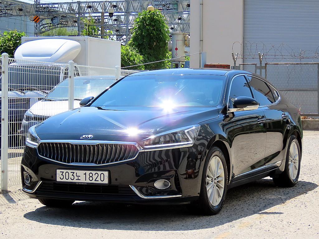 KIA K7