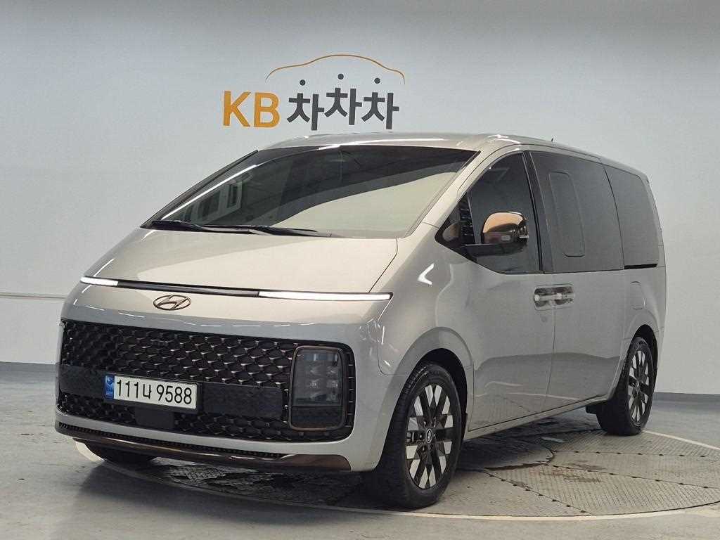 HYUNDAI Staria 2021 — Zona Franca Iquique