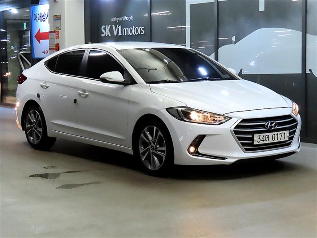 HYUNDAI Avante