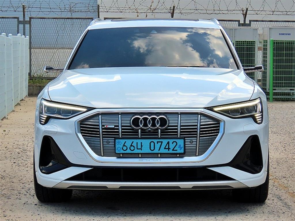 Audi e-Tron