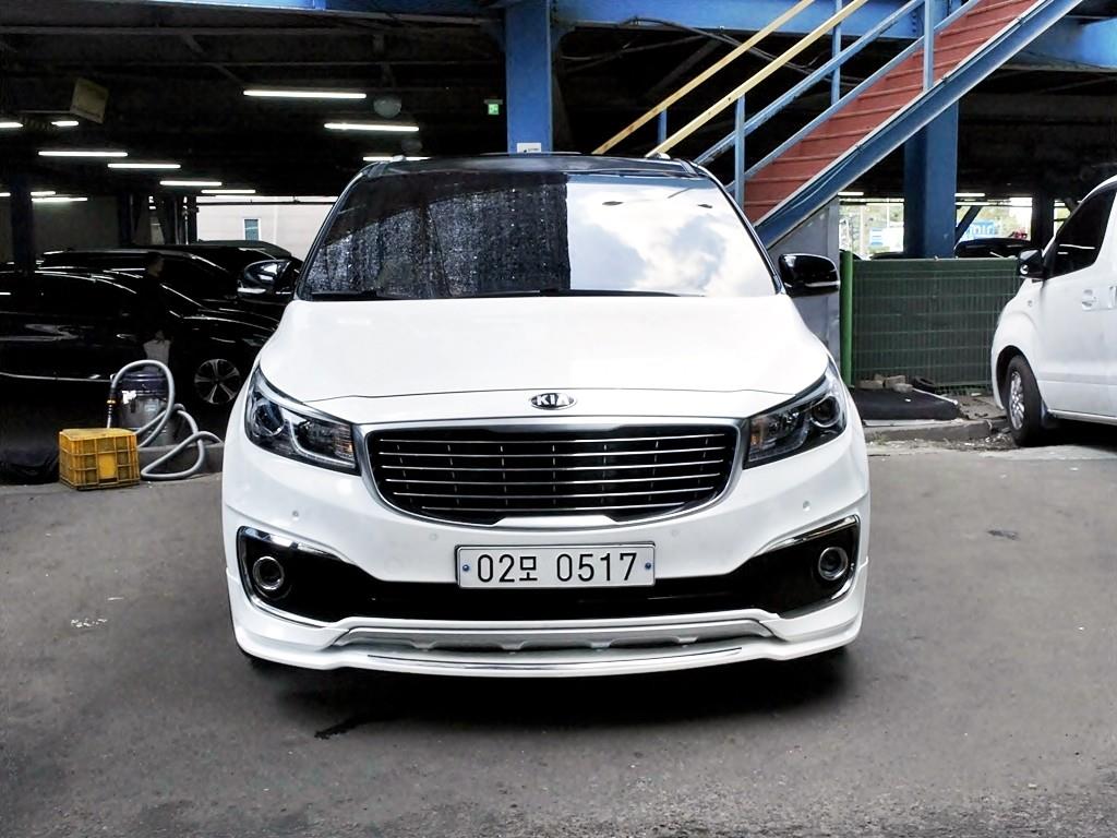 KIA Carnival 2016 — Zona Franca Iquique