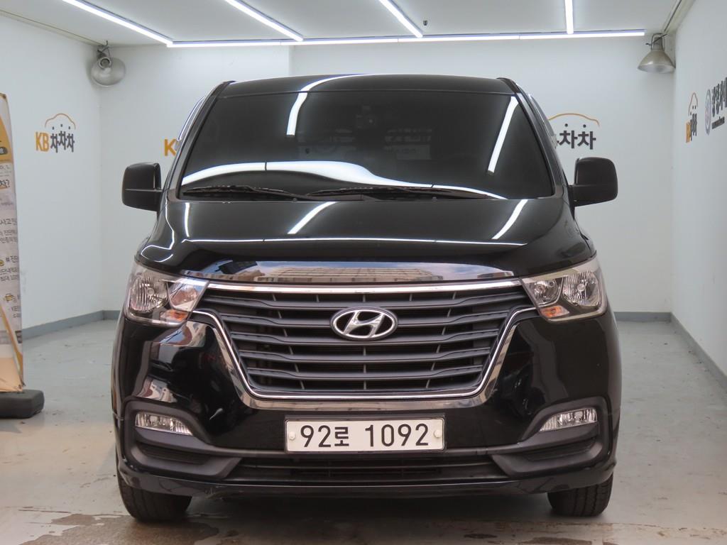 HYUNDAI Starex 2020
