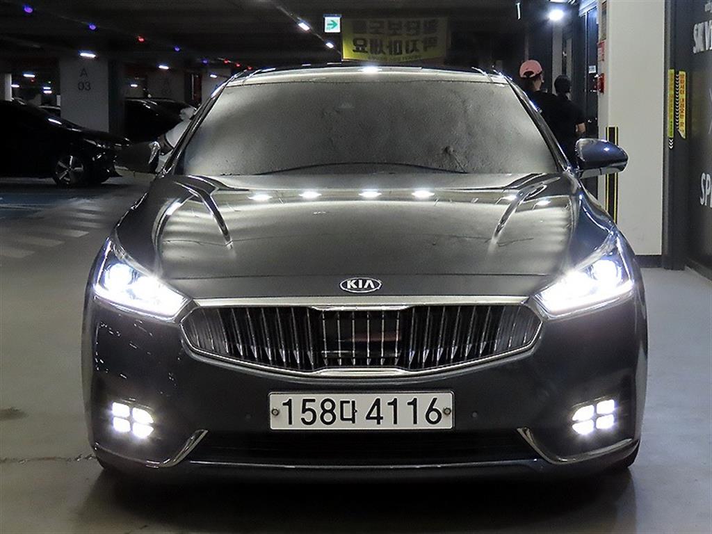 KIA K7