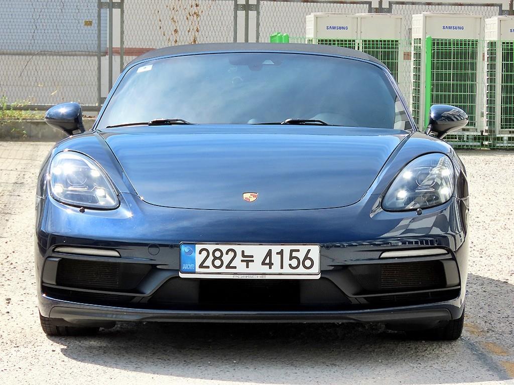 Porsche 718