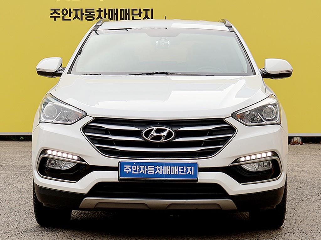 HYUNDAI Santa Fe 2016