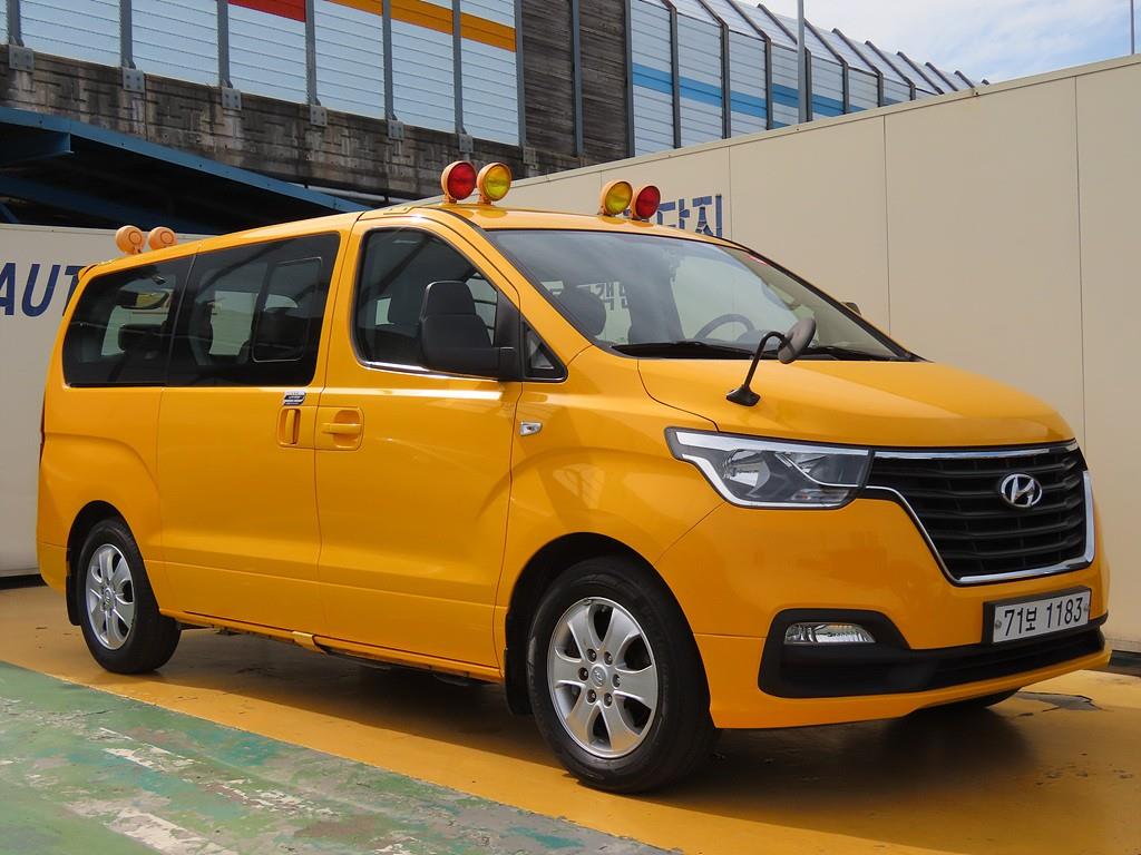 HYUNDAI Starex 2018