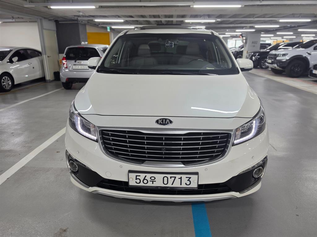 KIA Carnival 2015