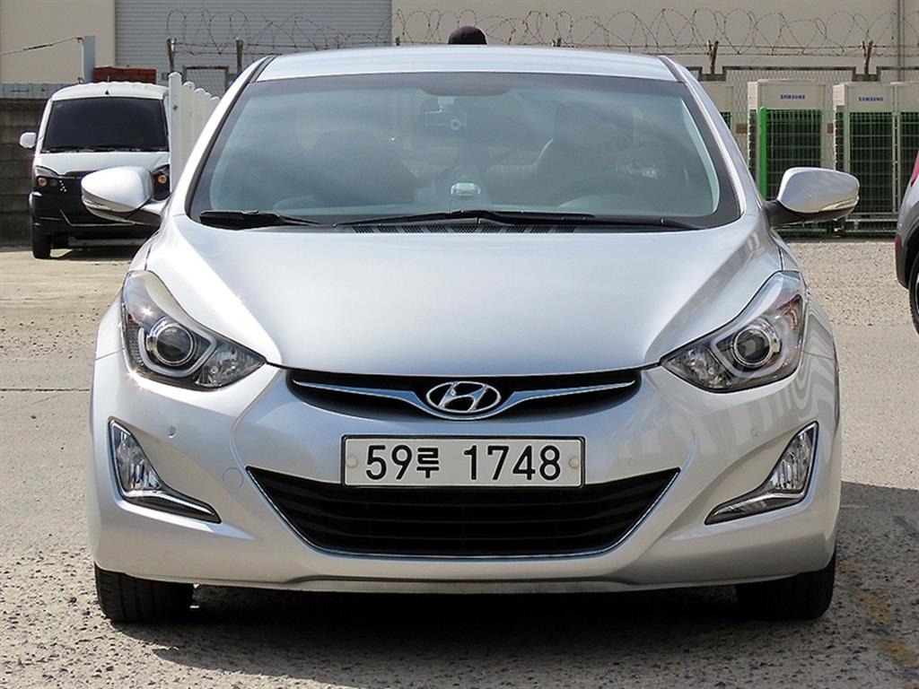 HYUNDAI Avante