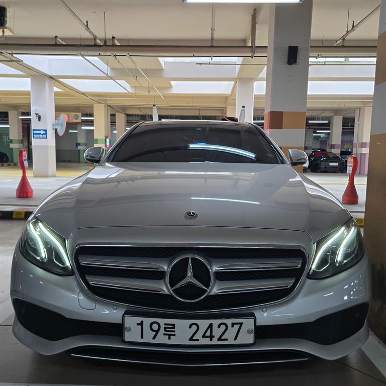 Mercedes Benz E class