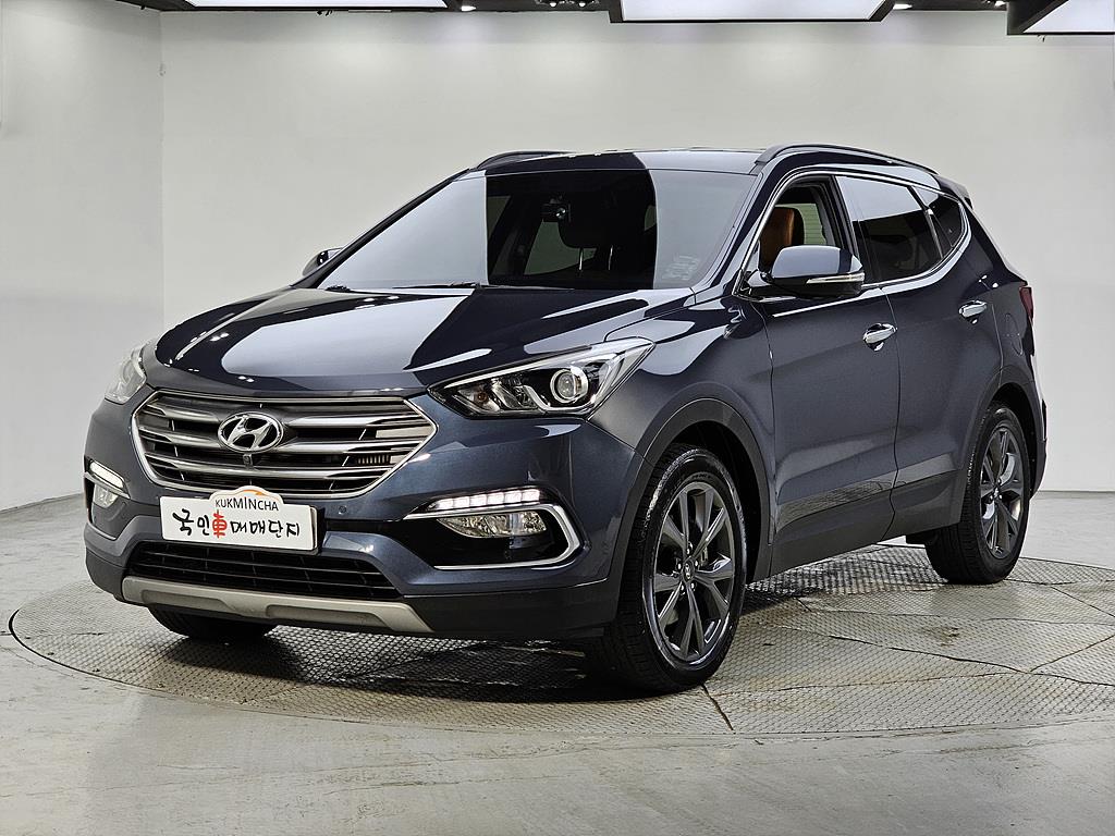 HYUNDAI Santa Fe 2016