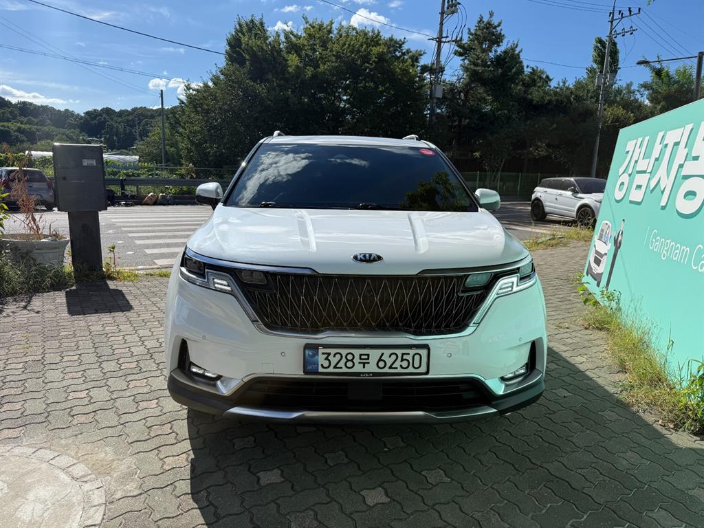 KIA Carnival 2021