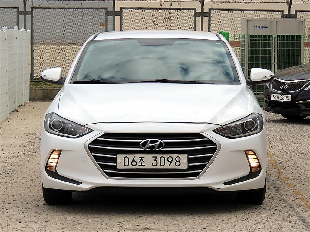 HYUNDAI Avante