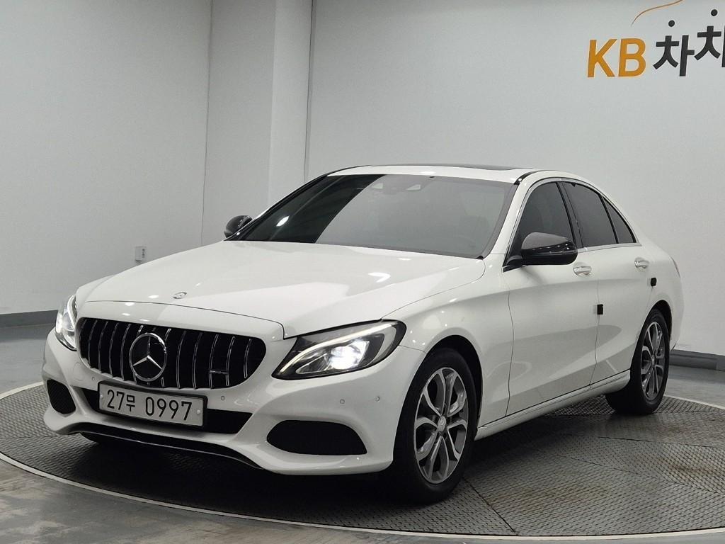 Mercedes Benz C Class 2015 — Zona Franca Iquique